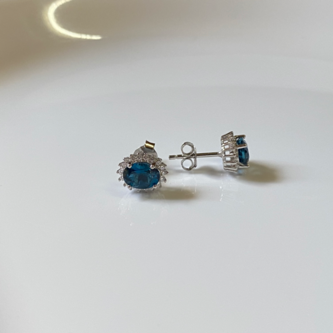 London Blue Topaz Sterling Silver Earring thumbnail 4