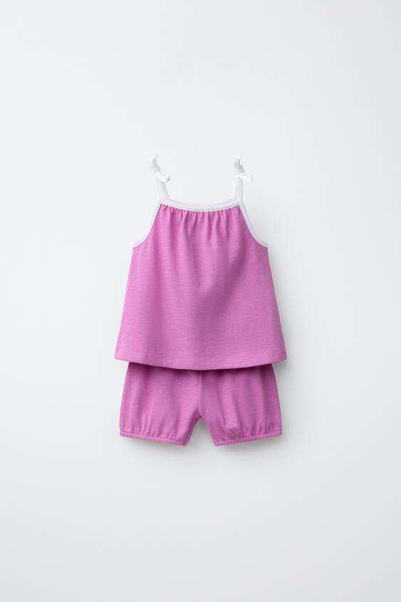 Düz Renk T-Shirt Ve Bloomer Takımı