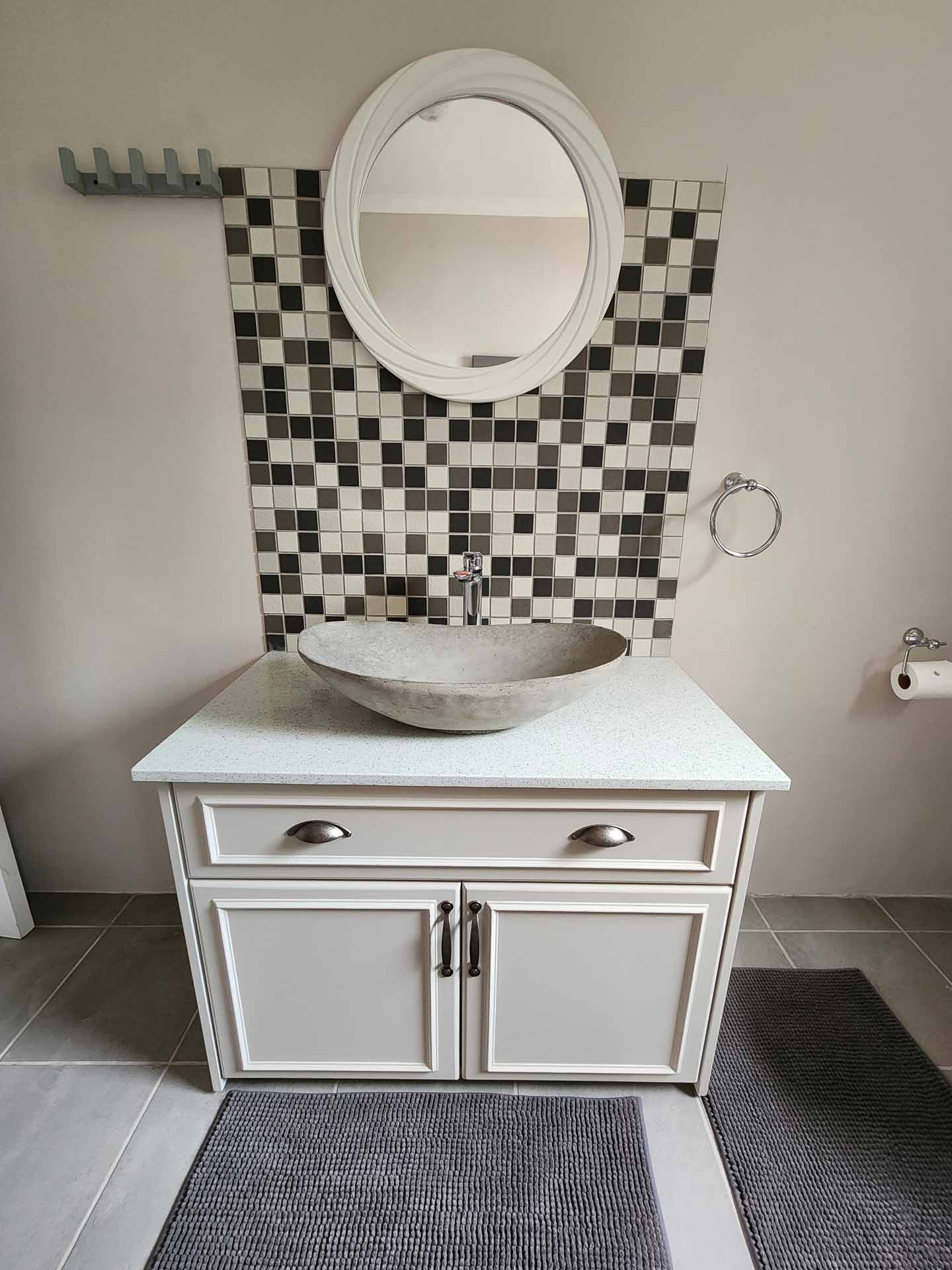 Addo Suite Vanity - Custom-made vanity for the Addo Suite