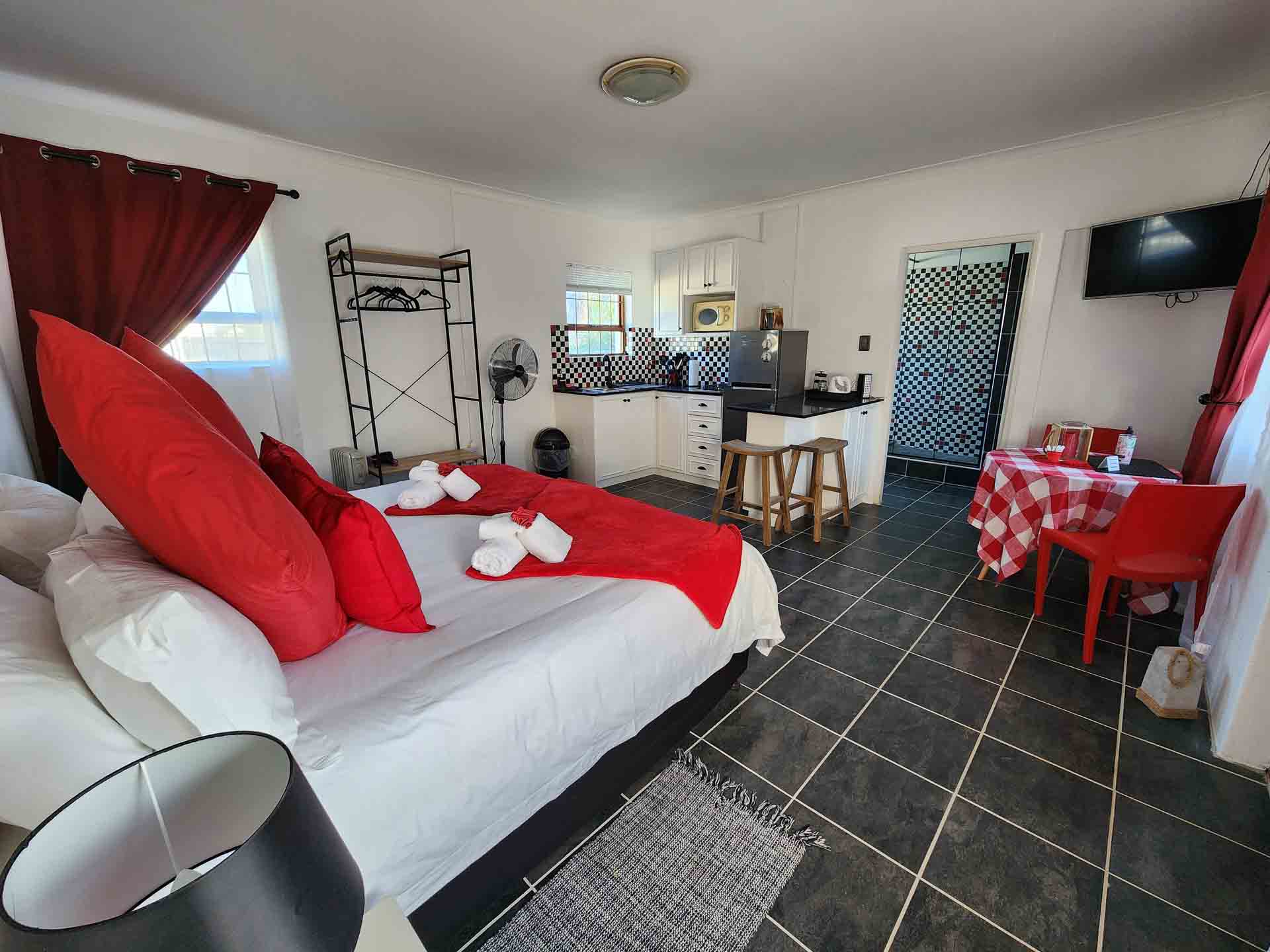 Lighthouse Suite Wide Angle - Spacious room with everything you need to relax