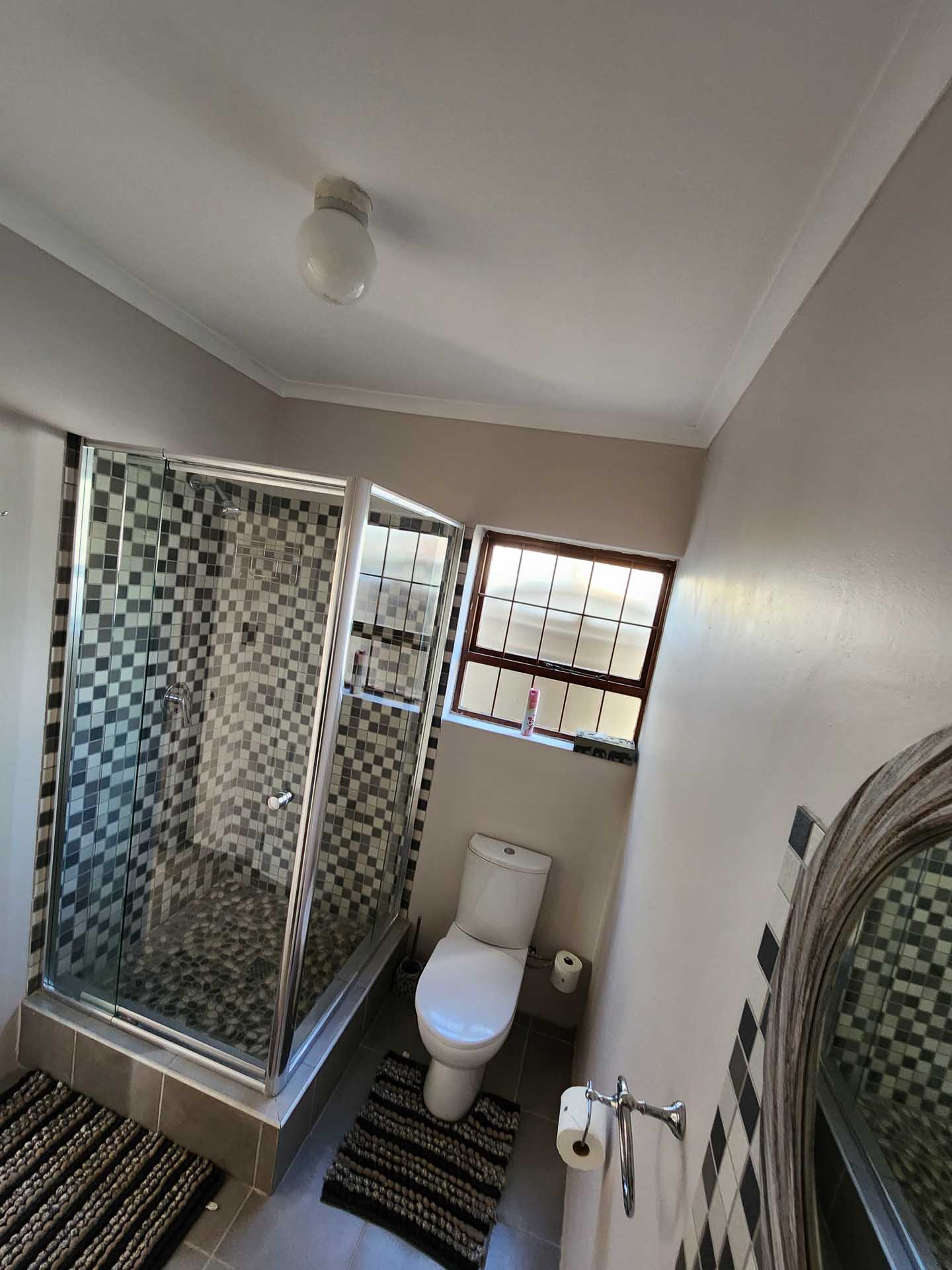 Little Addo Suite Shower - Comfortable shower after a long day