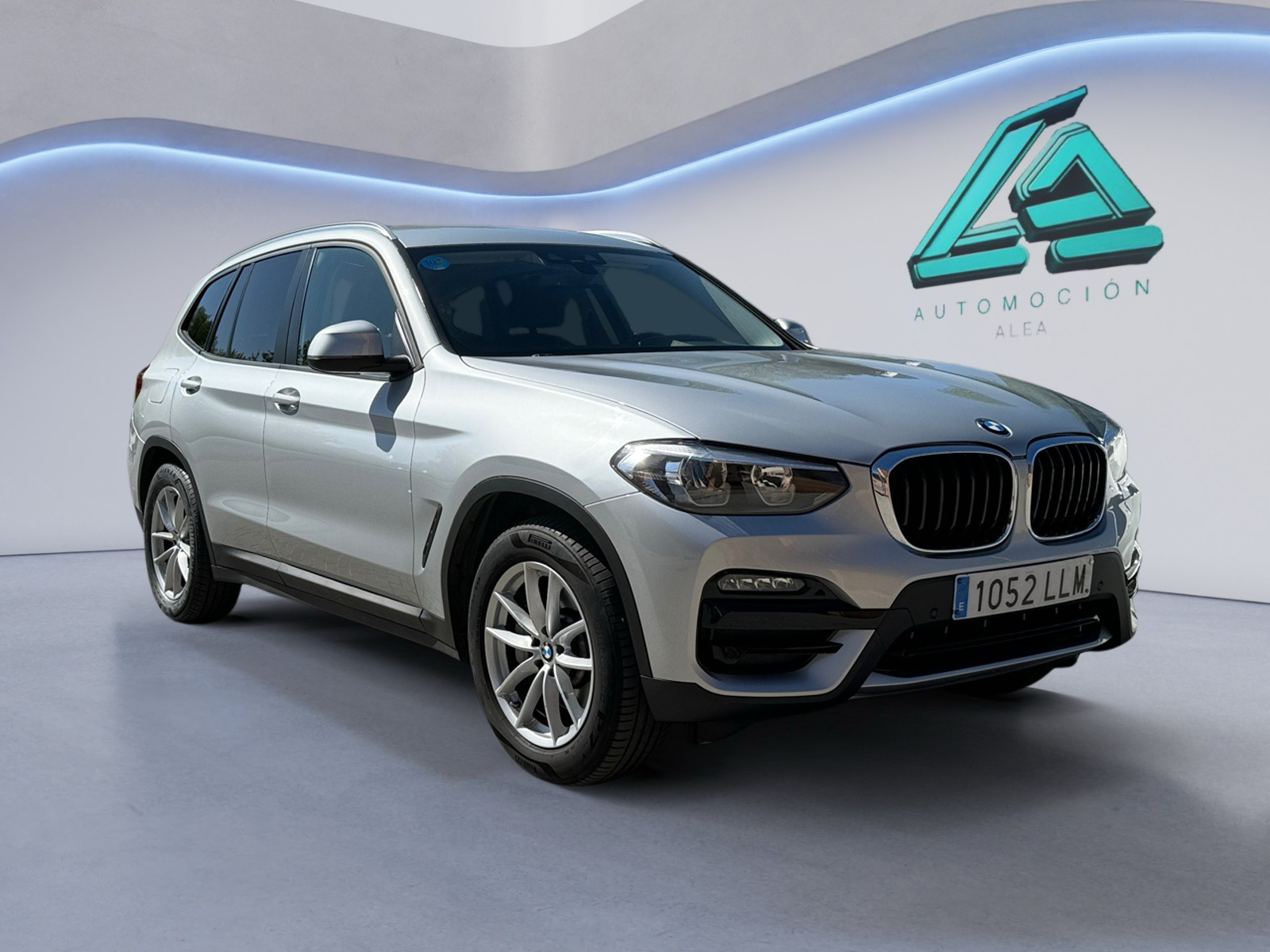 BMW X3 xDrive30e xLine image 0