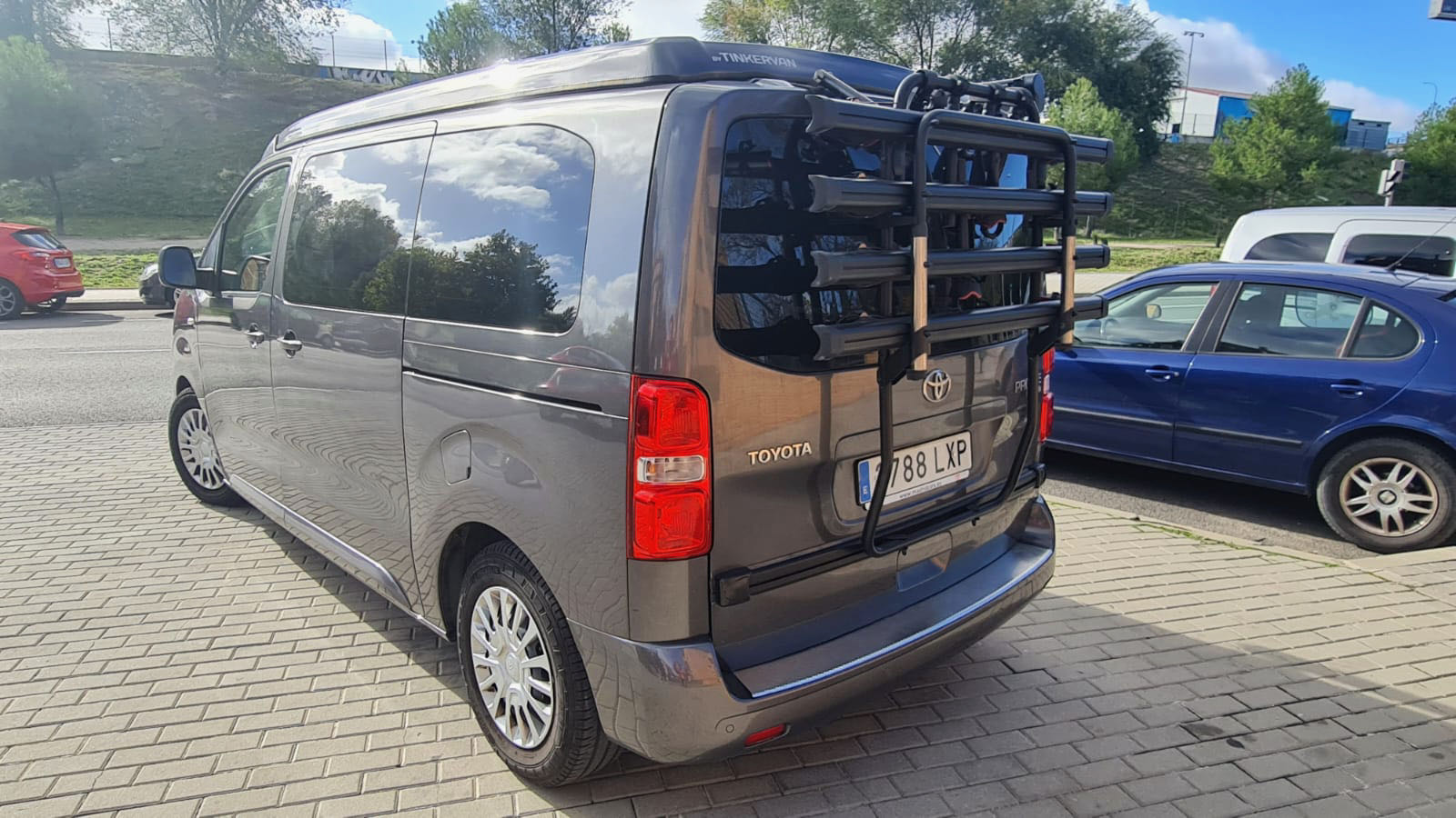 Toyota Proace Verso 2.0D VX Camper Shuttle image 5