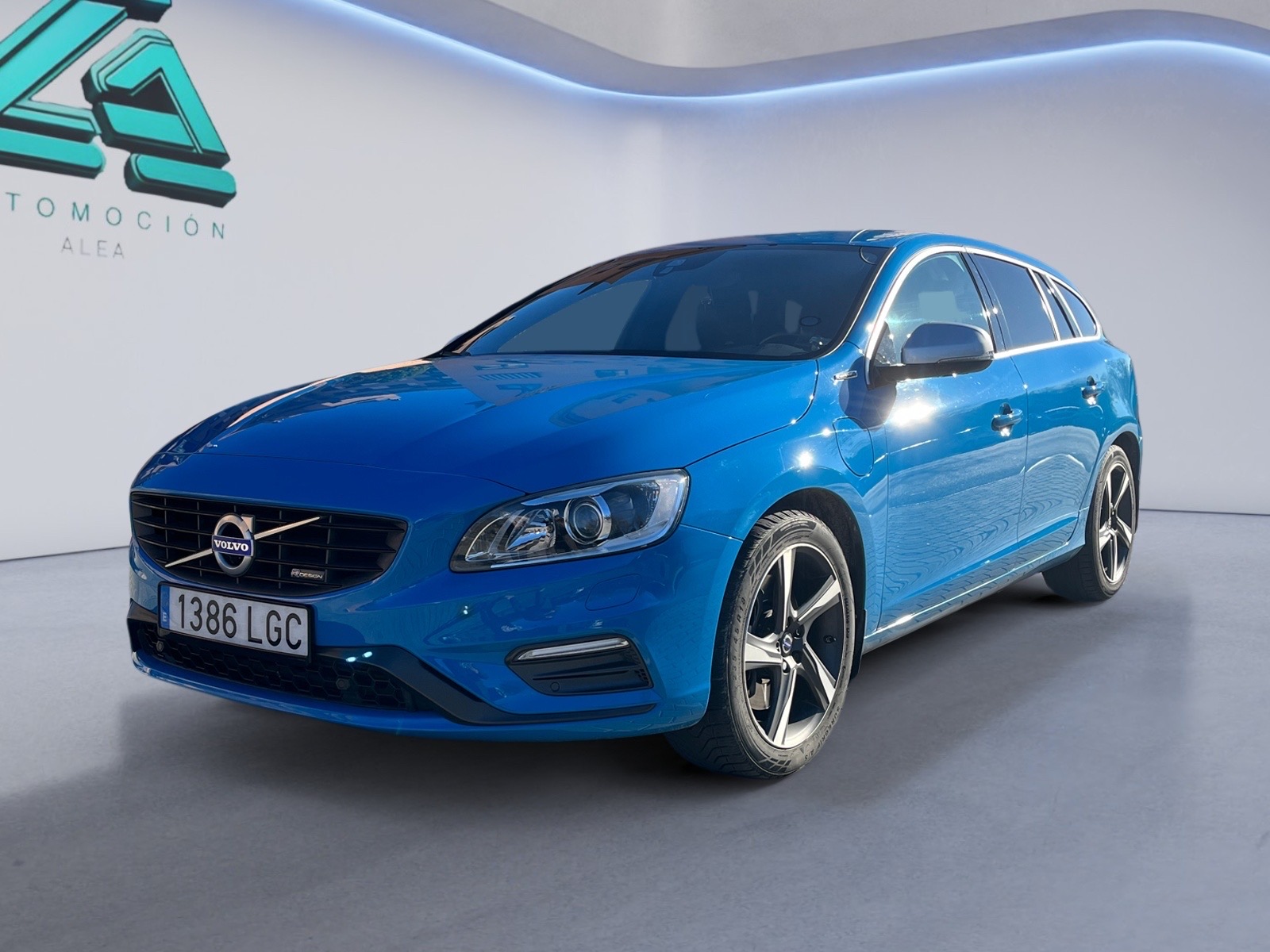 V60 2.4 D6 Hibrido AWD