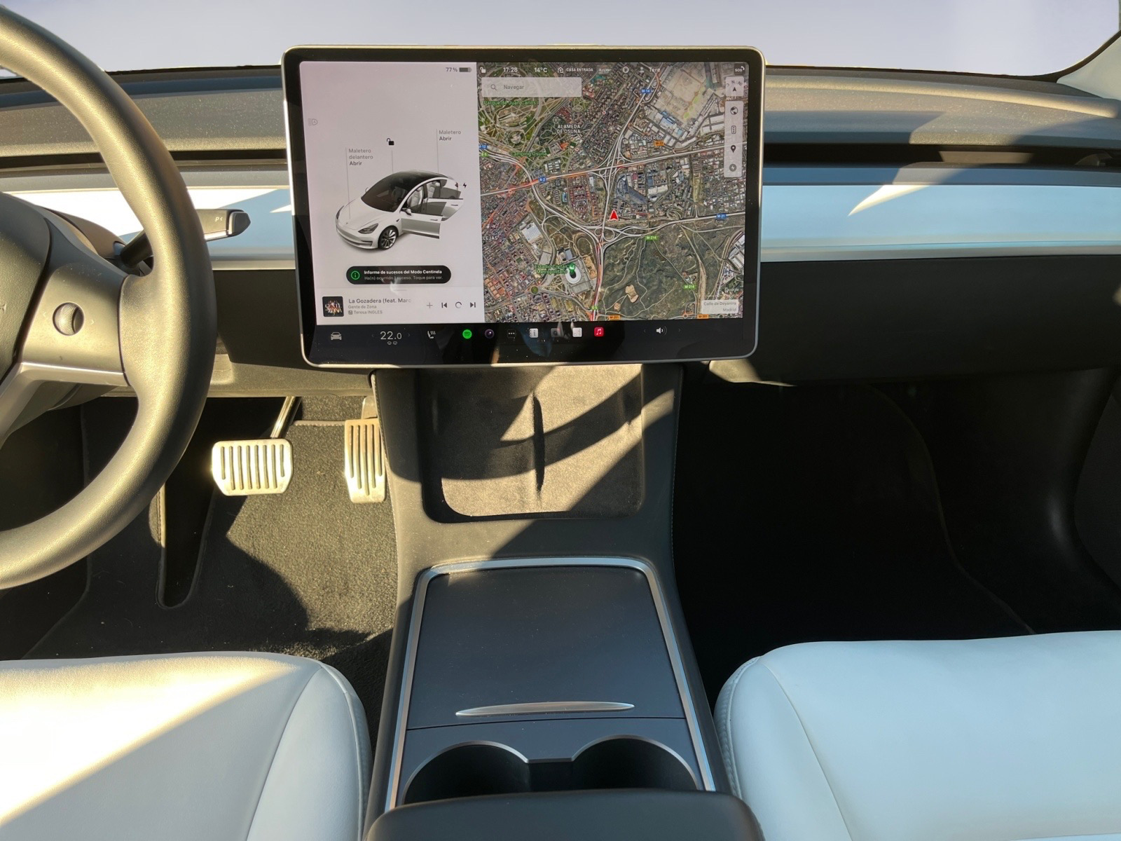 Tesla Model 3 image 9