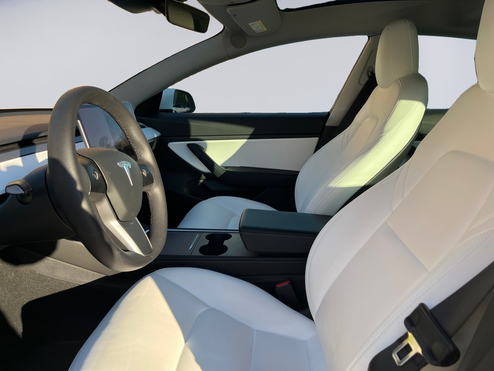 Tesla Model 3 image 7