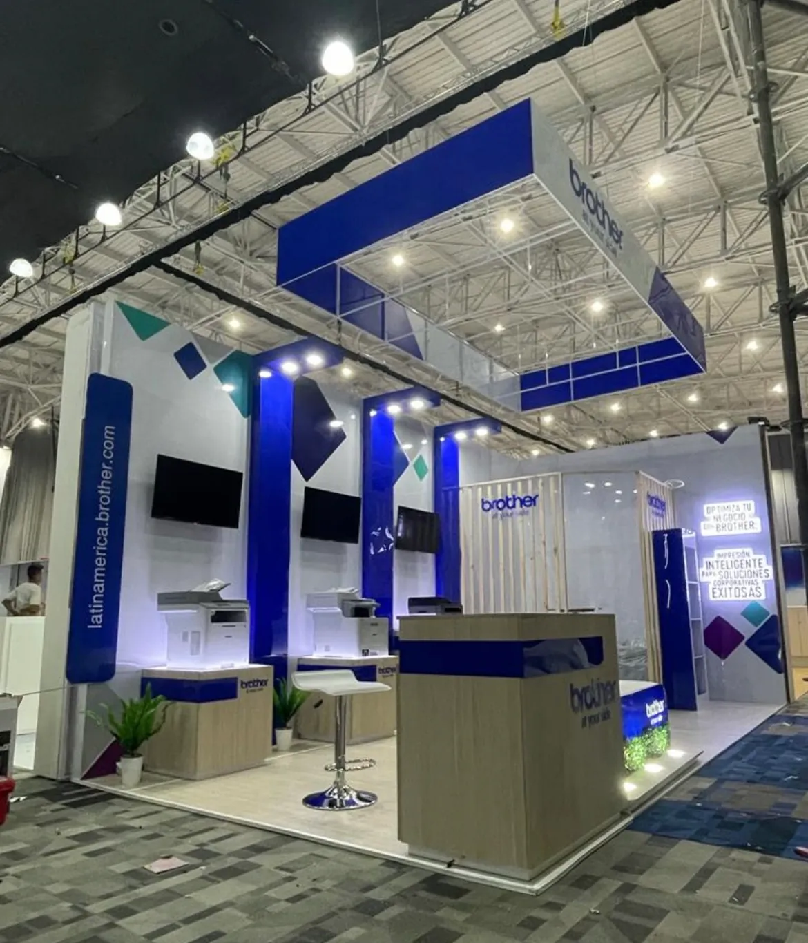 Brothers Stand Concreso Centro De Convenciones Hotel Las Americas