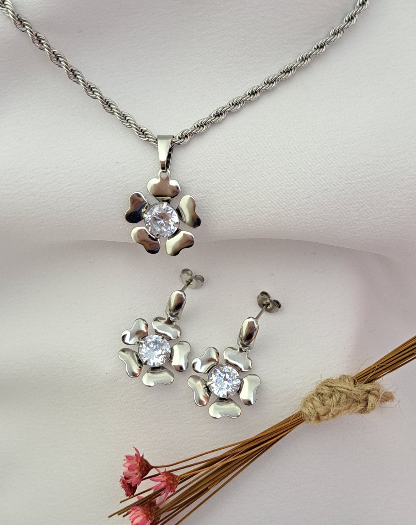 Foto de conjunto florecer cristal aço inox Foto de conjunto florecer cristal aço inox