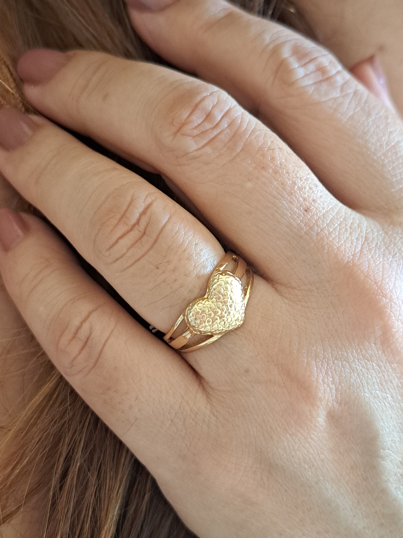 Foto de anel coração texturizado Foto de anel coração texturizado