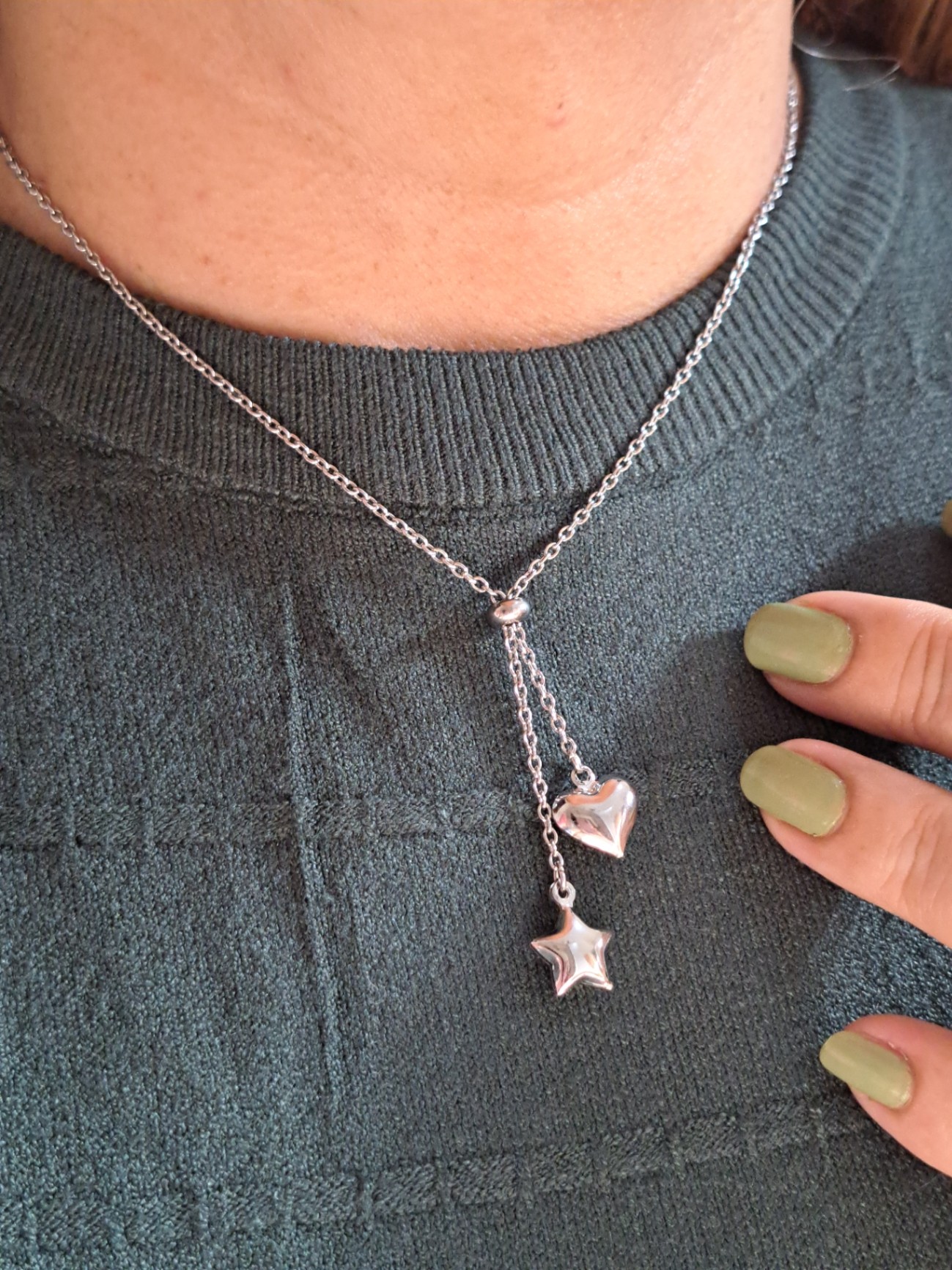 Foto de colar gravatinha coração e estrela aço inox