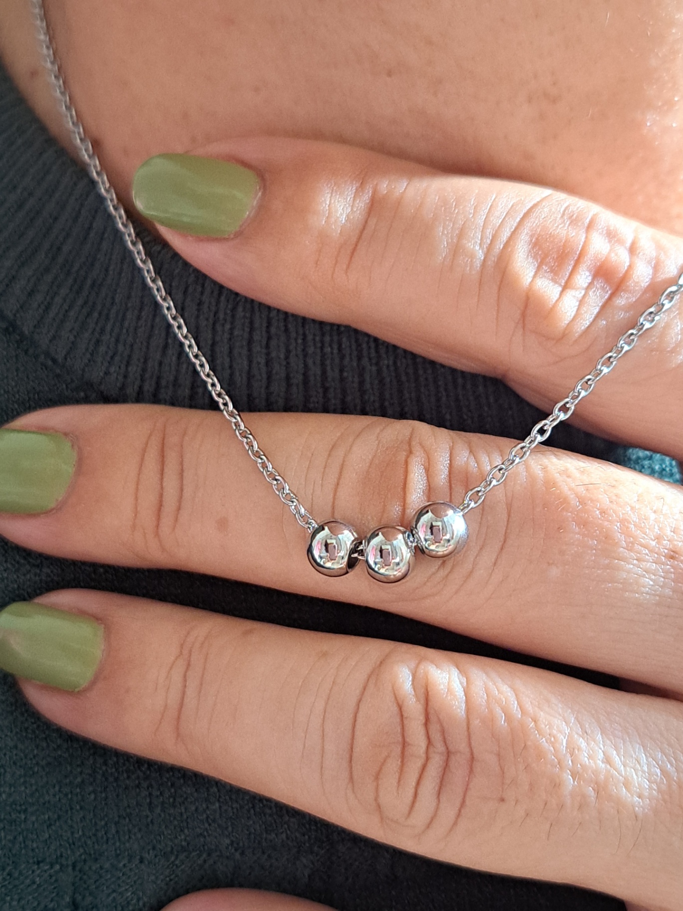 Foto de colar 3 esferas em aço inox