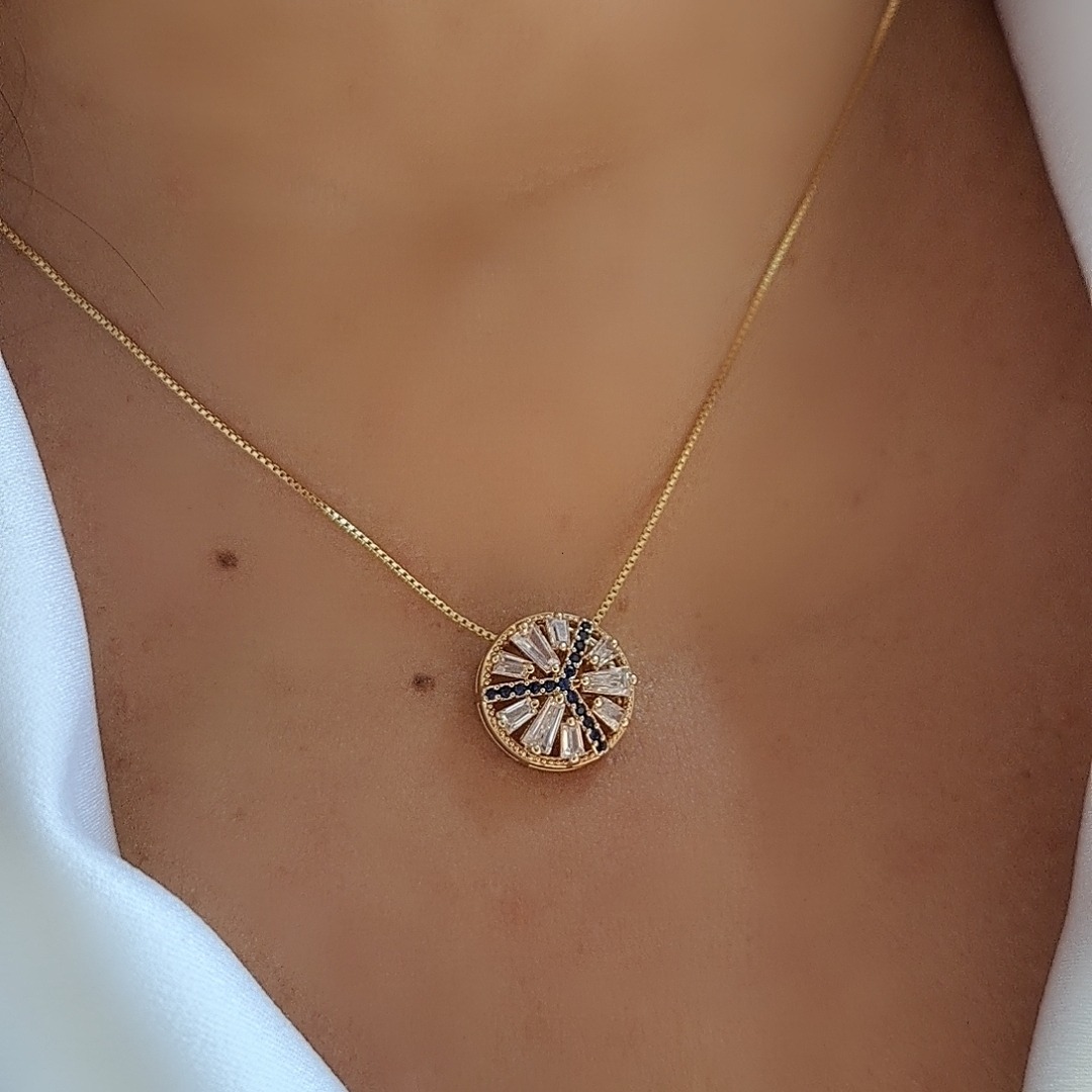 Foto de conjunto redondo baguetes e microzircônias
