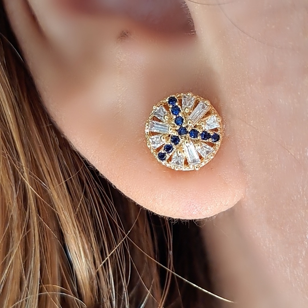 Foto de conjunto redondo baguetes e microzircônias