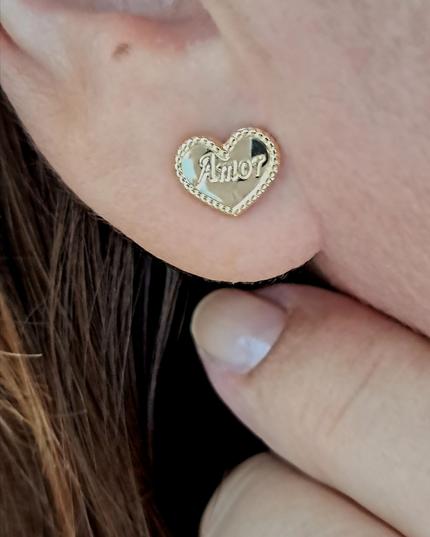 Foto de brinco coração temático amor de 9mm