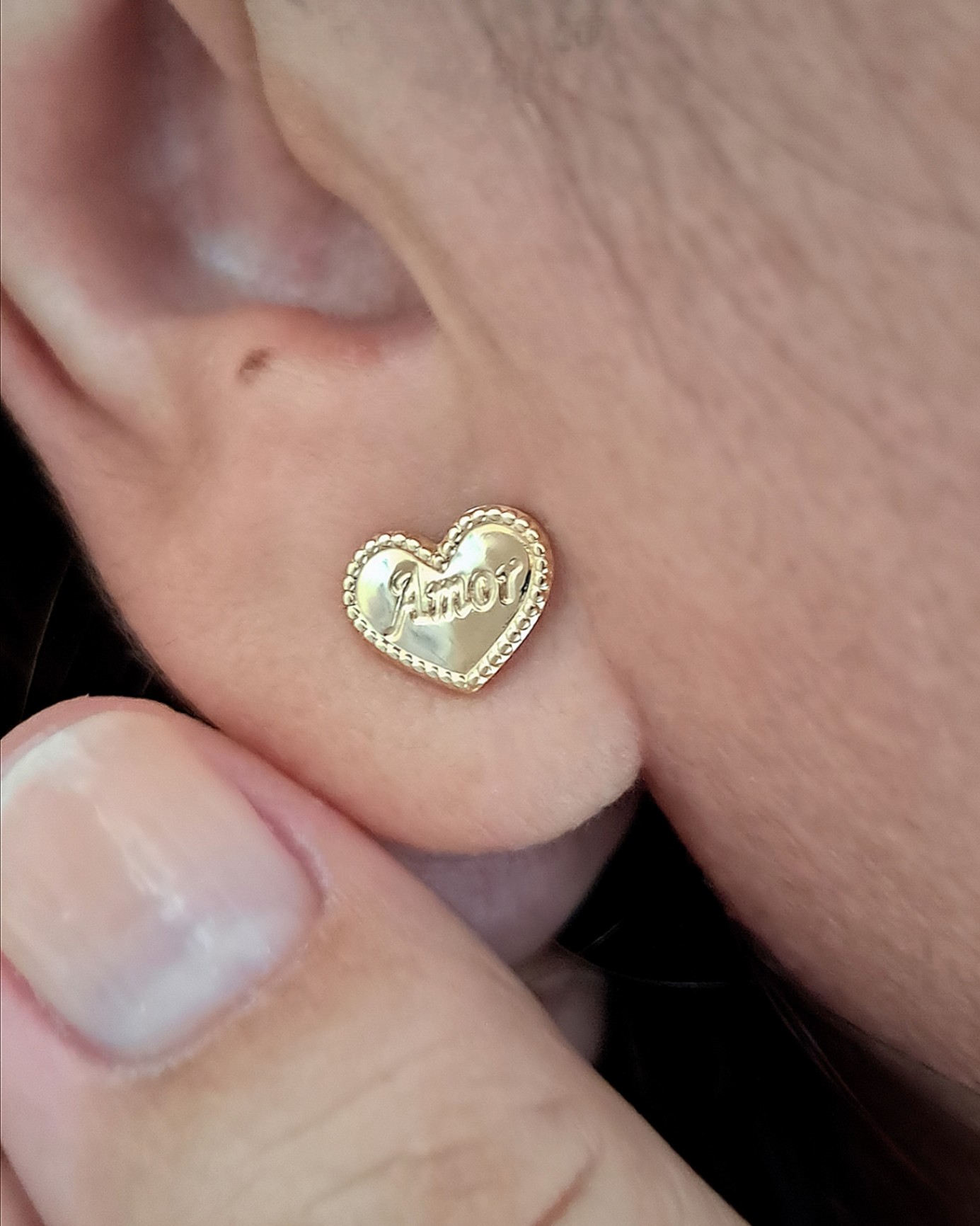 Foto de brinco coração temático amor de 9mm