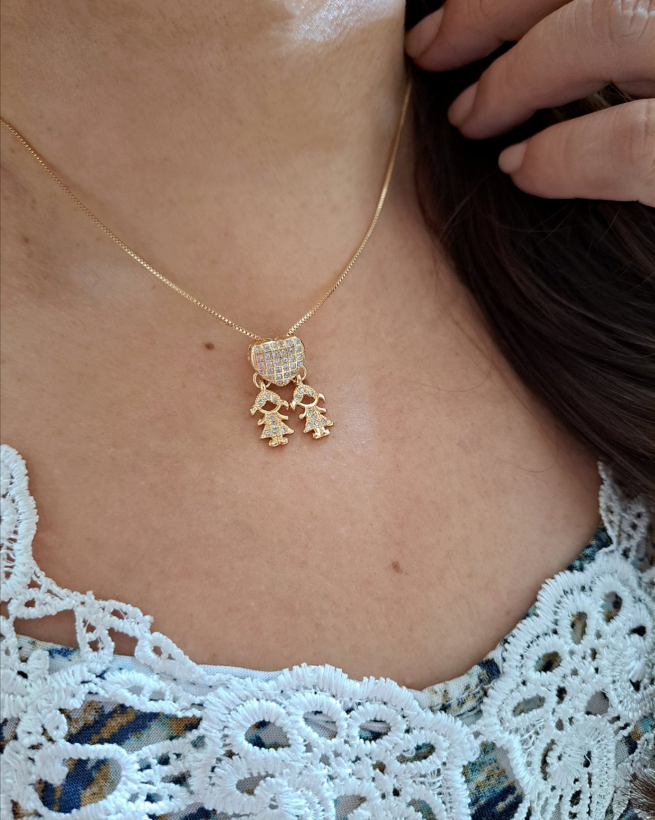 Foto de colar veneziana coração 2 meninas zircônias