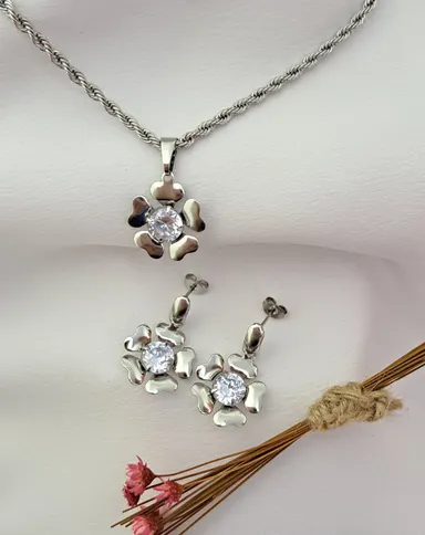 Foto de conjunto florecer cristal aço inox