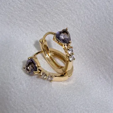 Foto de argola click com zirconia e pedra coração