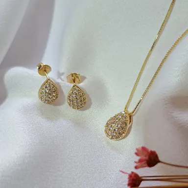 Foto de conjunto gota cravejado com zircônia