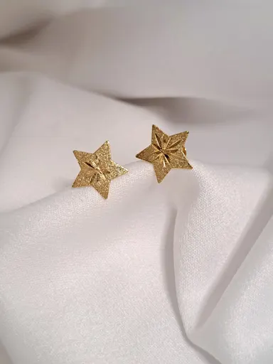 Foto de brinco estrela texturizada diamantada de 11mm