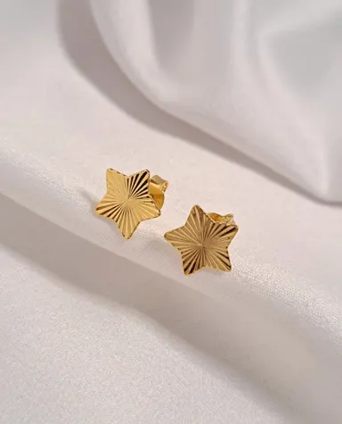 Foto de brinco estrela diamantada de 11mm