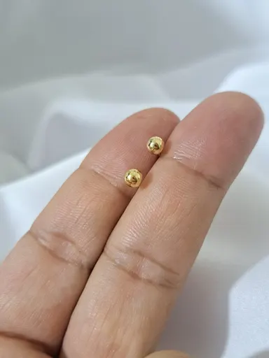 Foto de brinco esfera lisa de 4mm
