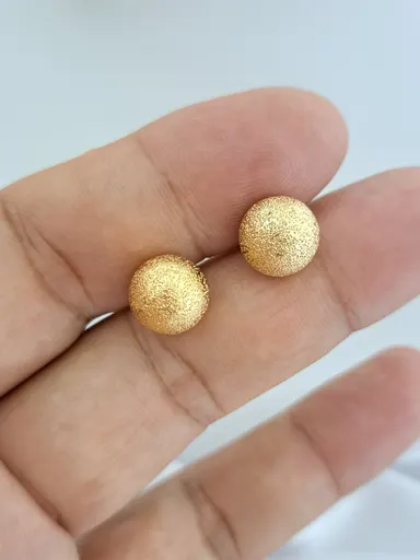 Foto de brinco esfera texturizada 10mm