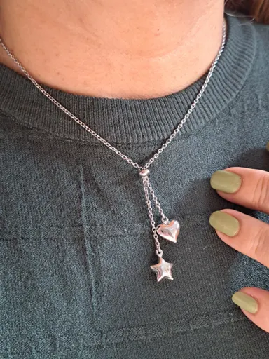 Foto de colar gravatinha coração e estrela aço inox