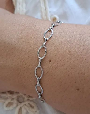 Foto de pulseira diamantada em aço inox