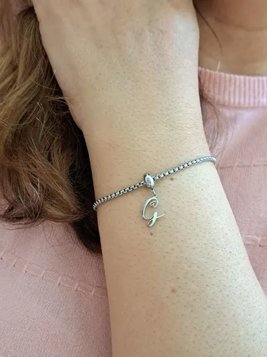 Foto de pulseira berloque letra aço inox