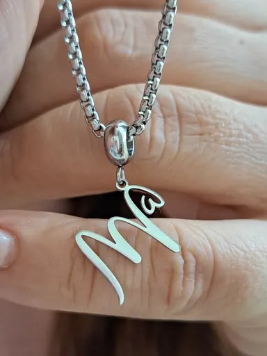 Foto de pulseira berloque letra aço inox