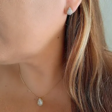 Foto de conjunto gota cravejado com zircônia