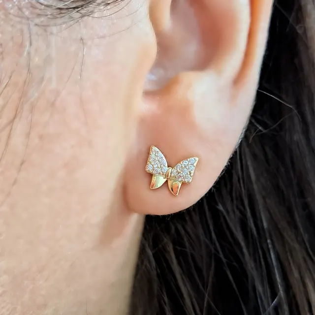 Foto de brinco lacinho m com microzircônia