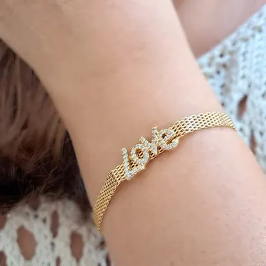 Foto de pulseira esteira love com zircônias