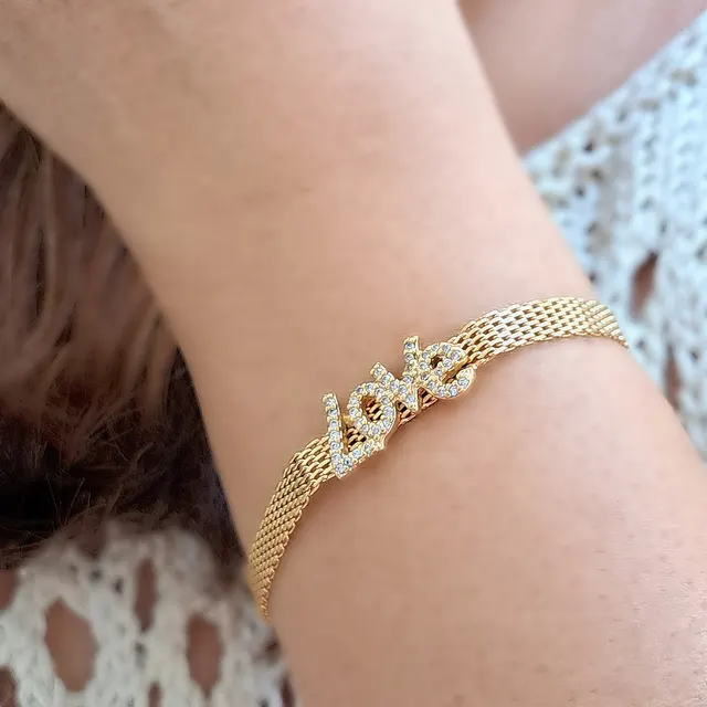 Foto de pulseira esteira love com zircônias Foto de pulseira esteira love com zircônias