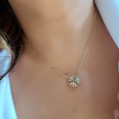Foto de conjunto redondo baguetes e microzircônias