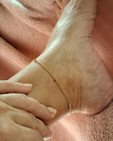 Foto de tornozeleira 5 bolinhas
