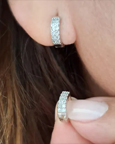 Foto de argola click 2 fileiras zircônias em ródio