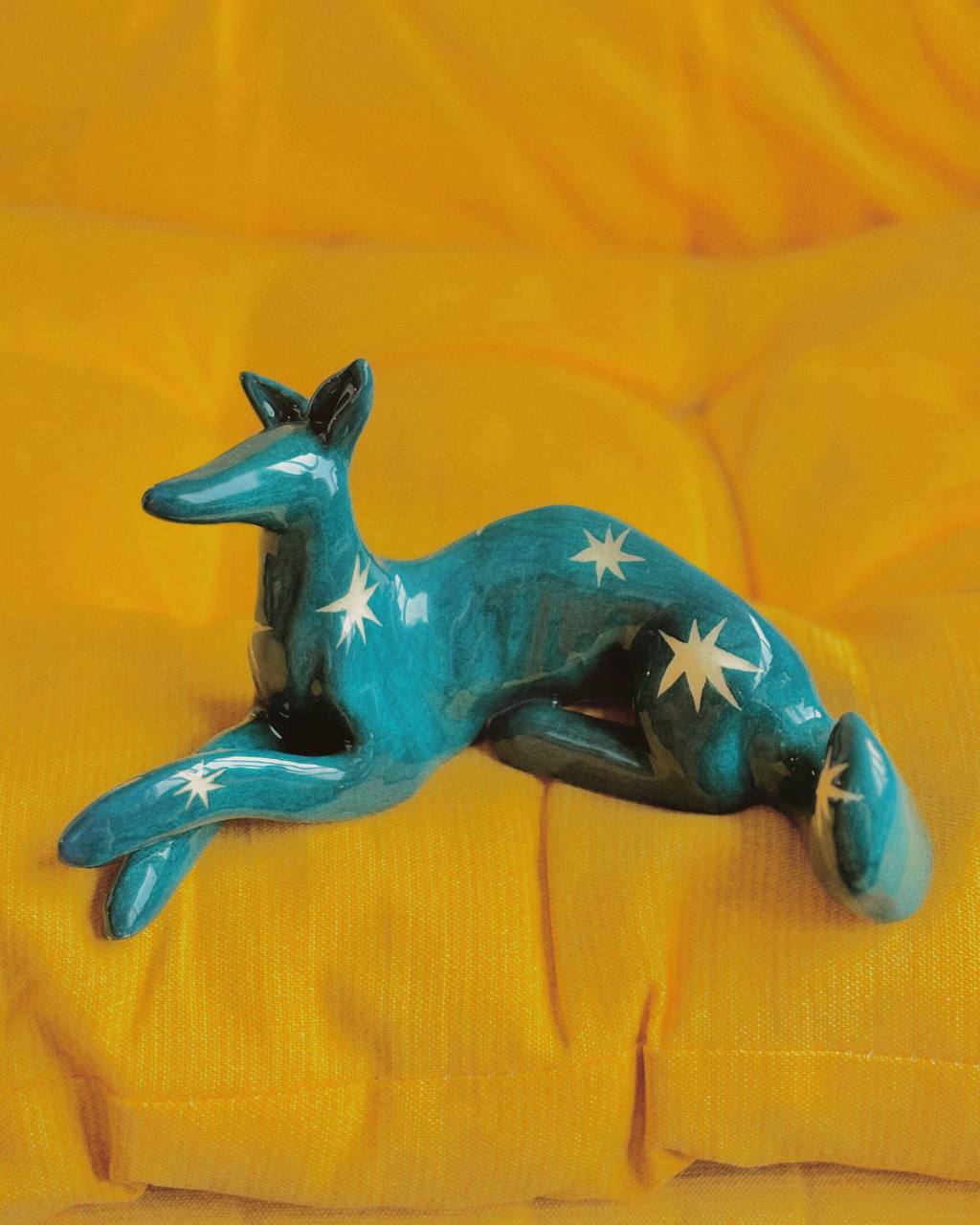 ‘Space dog’ figurine — handmade ceramic sculpture by Alisa Merenfeld