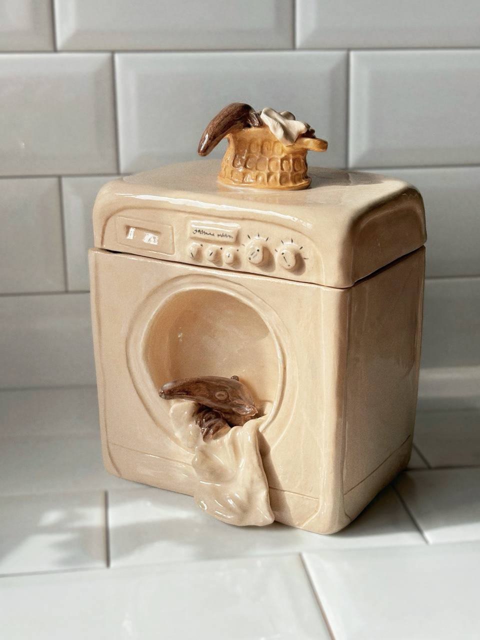 ‘Washing machine invaders’ jar — handmade ceramic piece by Alisa Merenfeld