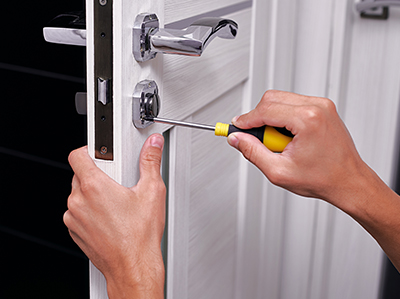 when to call Newcastle locksmiths