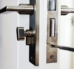 how to choose the best Bromley locksmiths