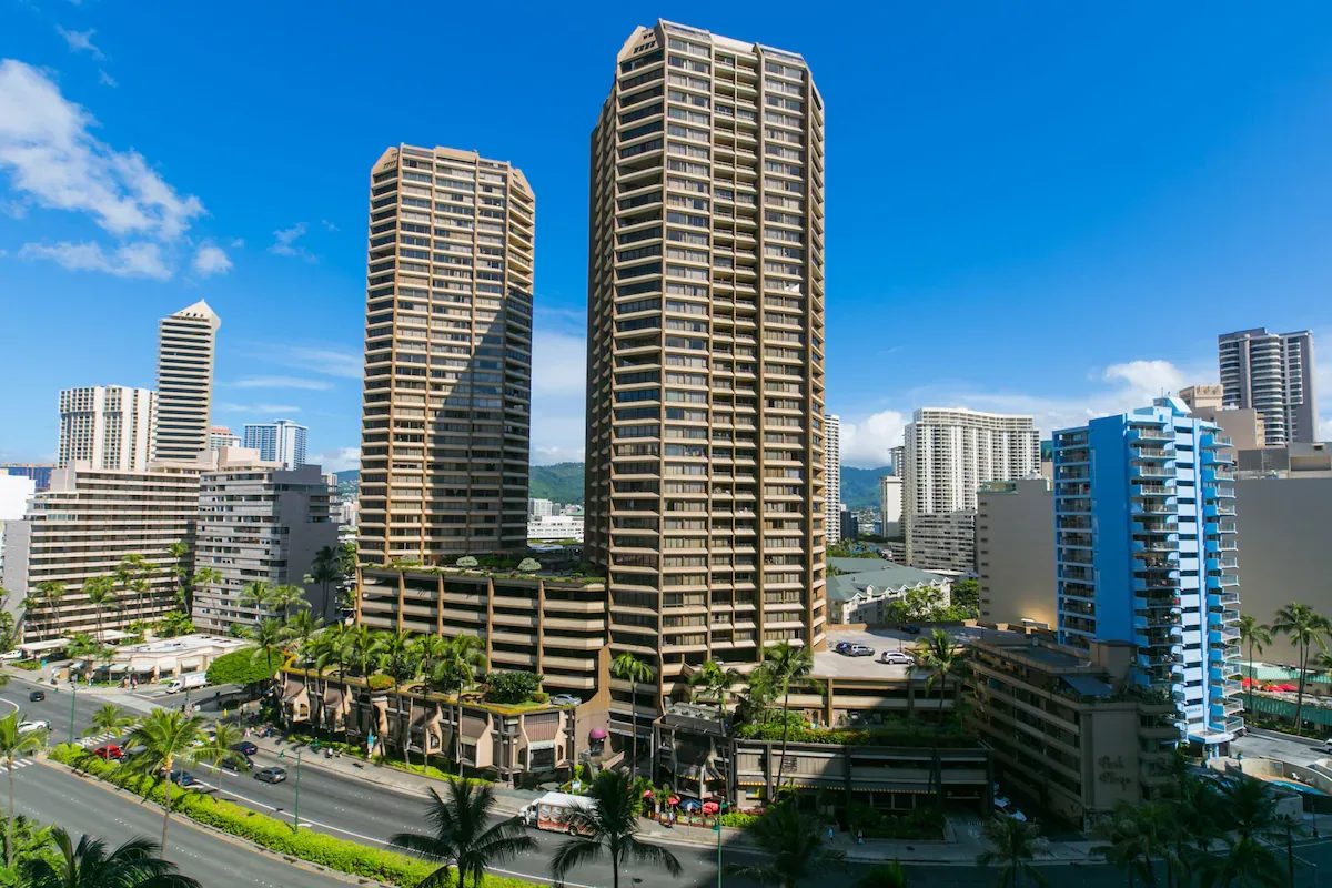 Discovery Bay 3