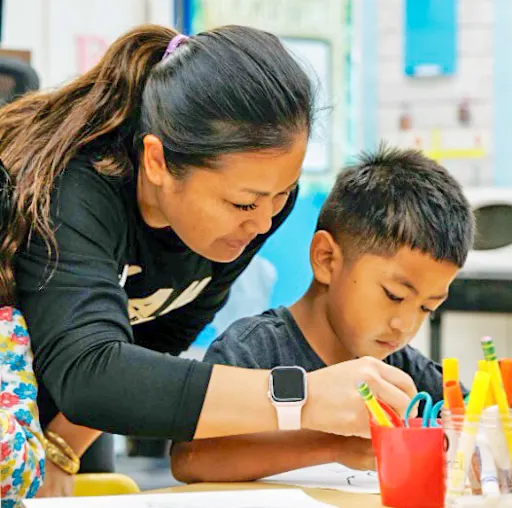 'イオラニスクール 