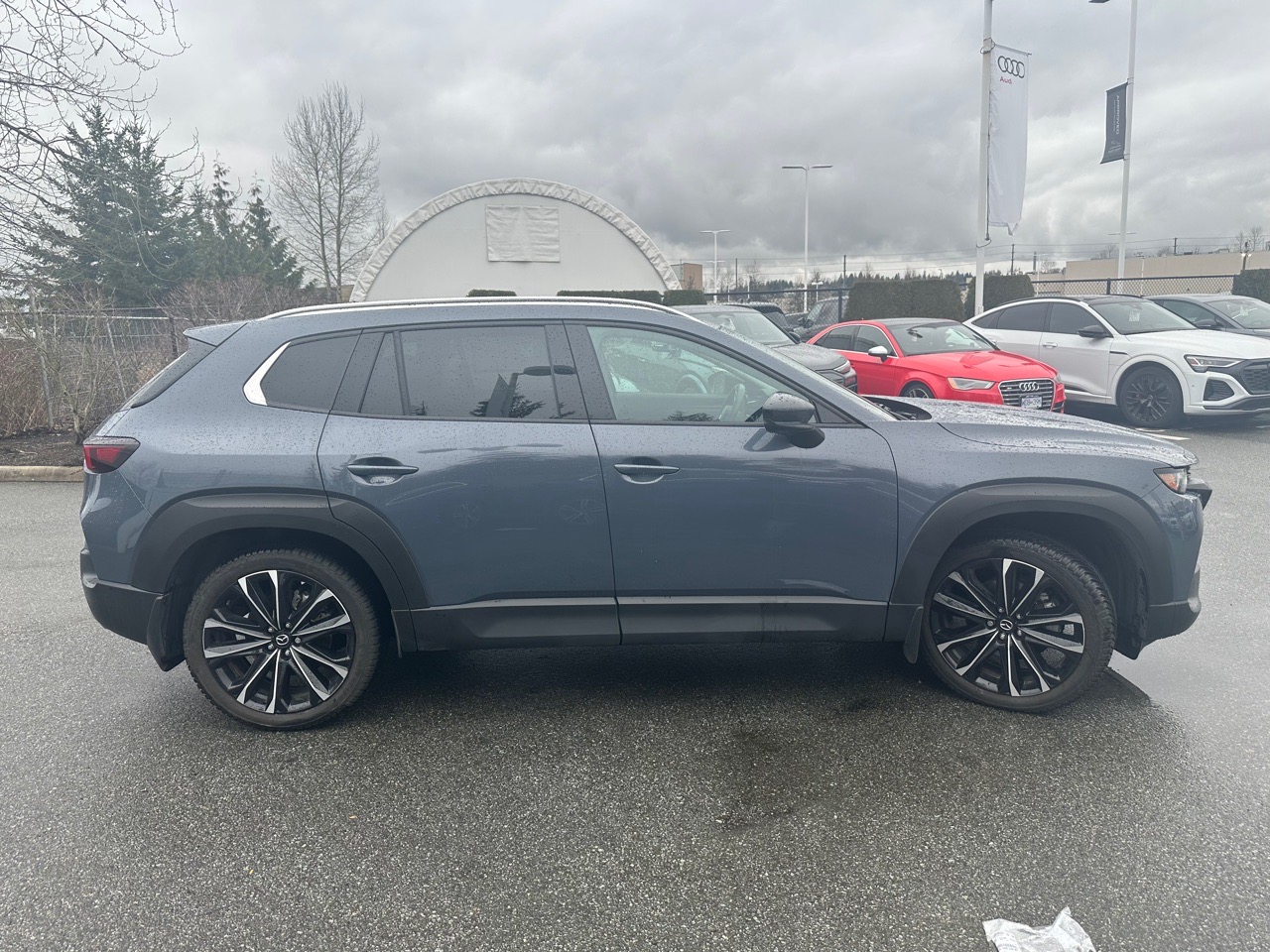 2024 Mazda Cx50 - Charcoal exterior view 4