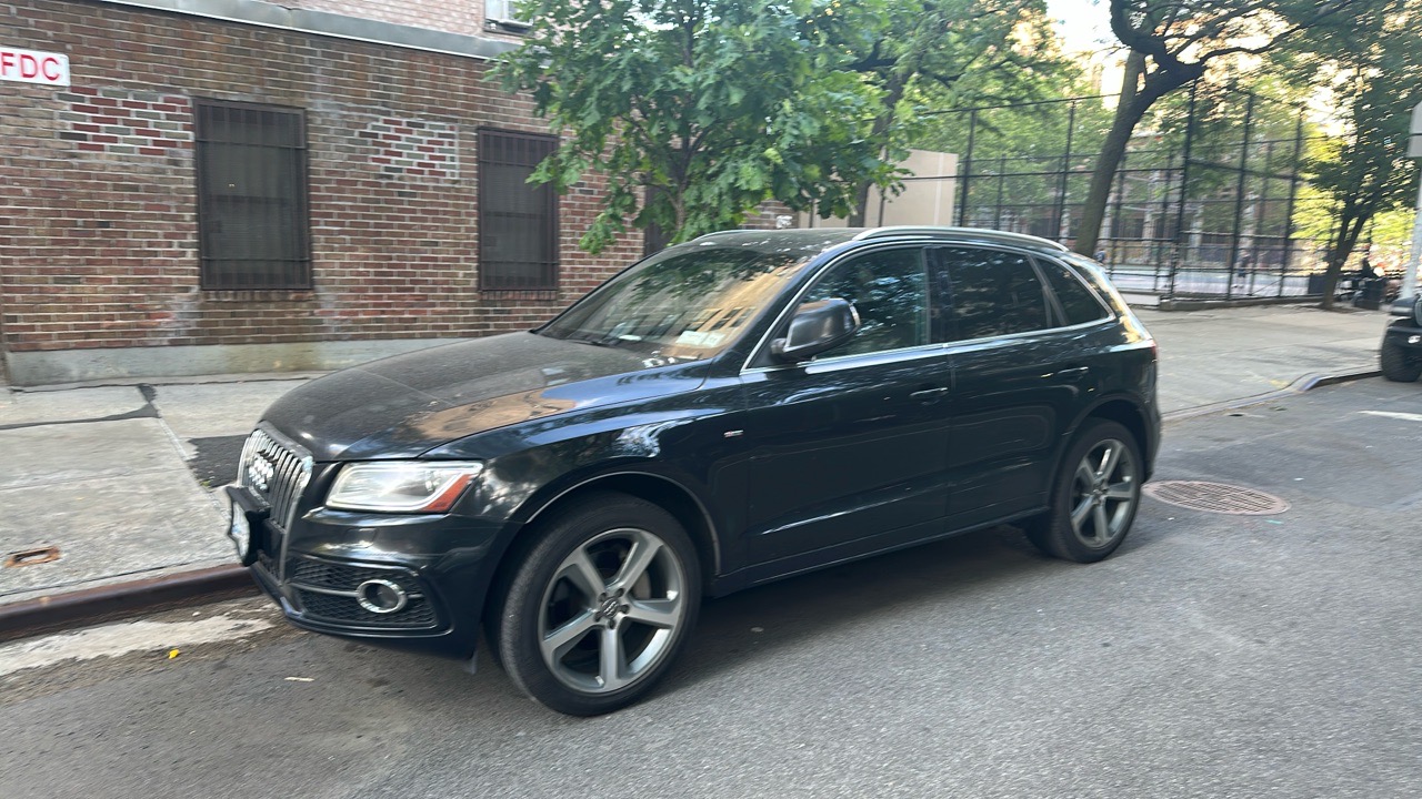 2013 Audi Q5 Premium Plus - Monsoon Gray Metallic exterior view 4