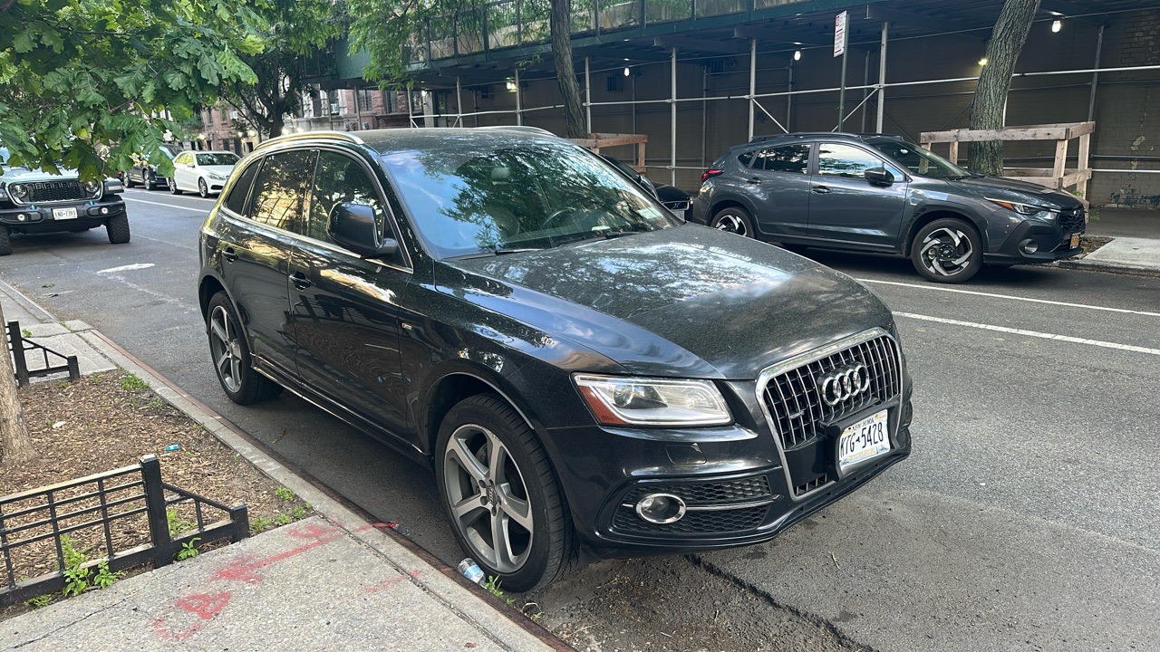 2013 Audi Q5 Premium Plus - Monsoon Gray Metallic exterior view 7