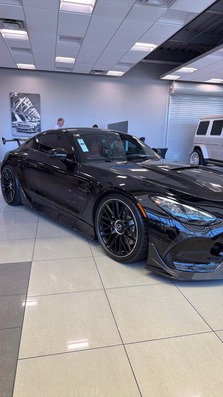 2026 Mercedes Benz Amg Gt Coupe 55 - Black exterior view 4