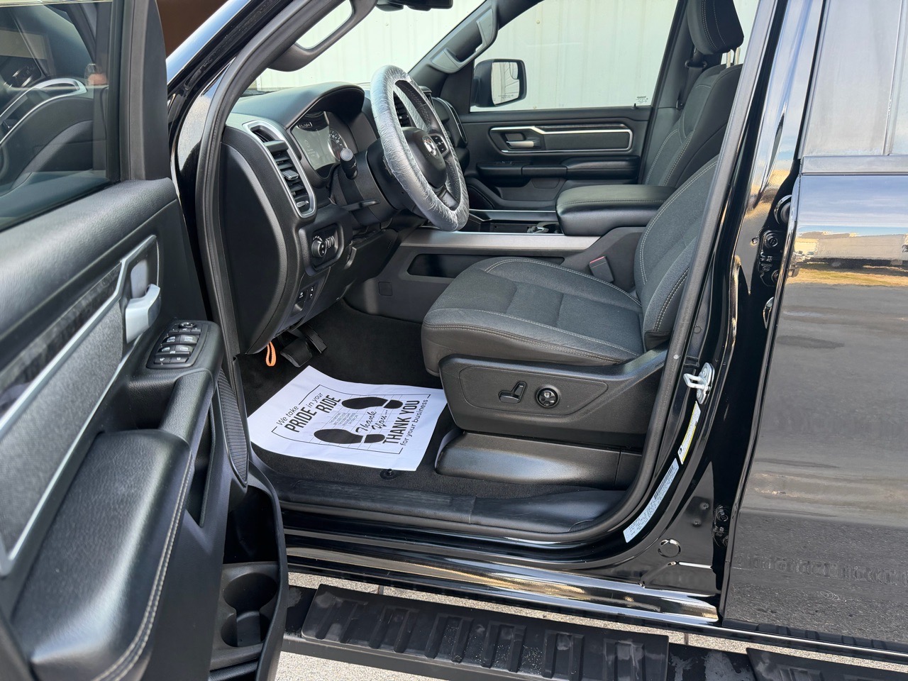 2019 Ram Ram 1500 Pickup Big Horn/Lone Star - Diamond Black Crystal Pearl Coat exterior view 13
