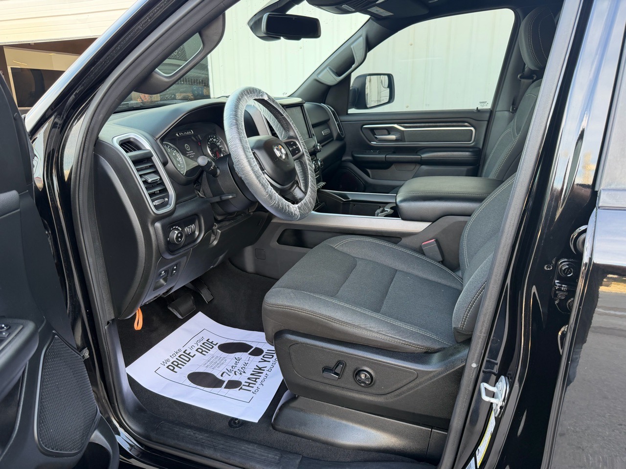 2019 Ram Ram 1500 Pickup Big Horn/Lone Star - Diamond Black Crystal Pearl Coat exterior view 14